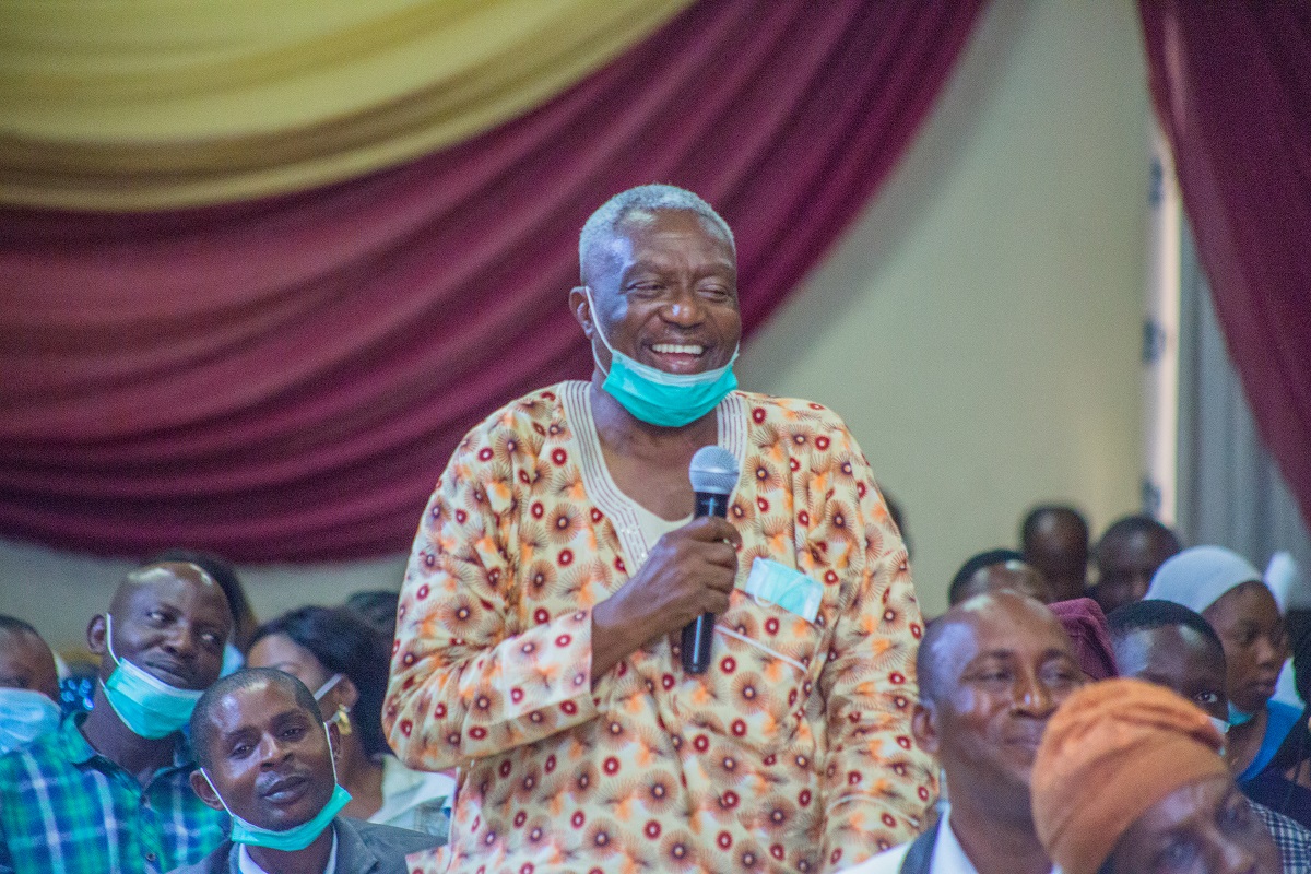 early warning community leader